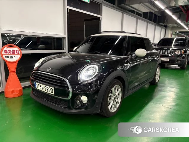 Mini Cooper 2018 Черный из Кореи