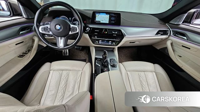 BMW 5 Series (G30) 2018 Серый из Кореи
