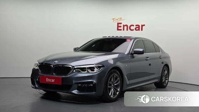 BMW 5 Series (G30) 2018 Светло-серебряный цвет из Кореи