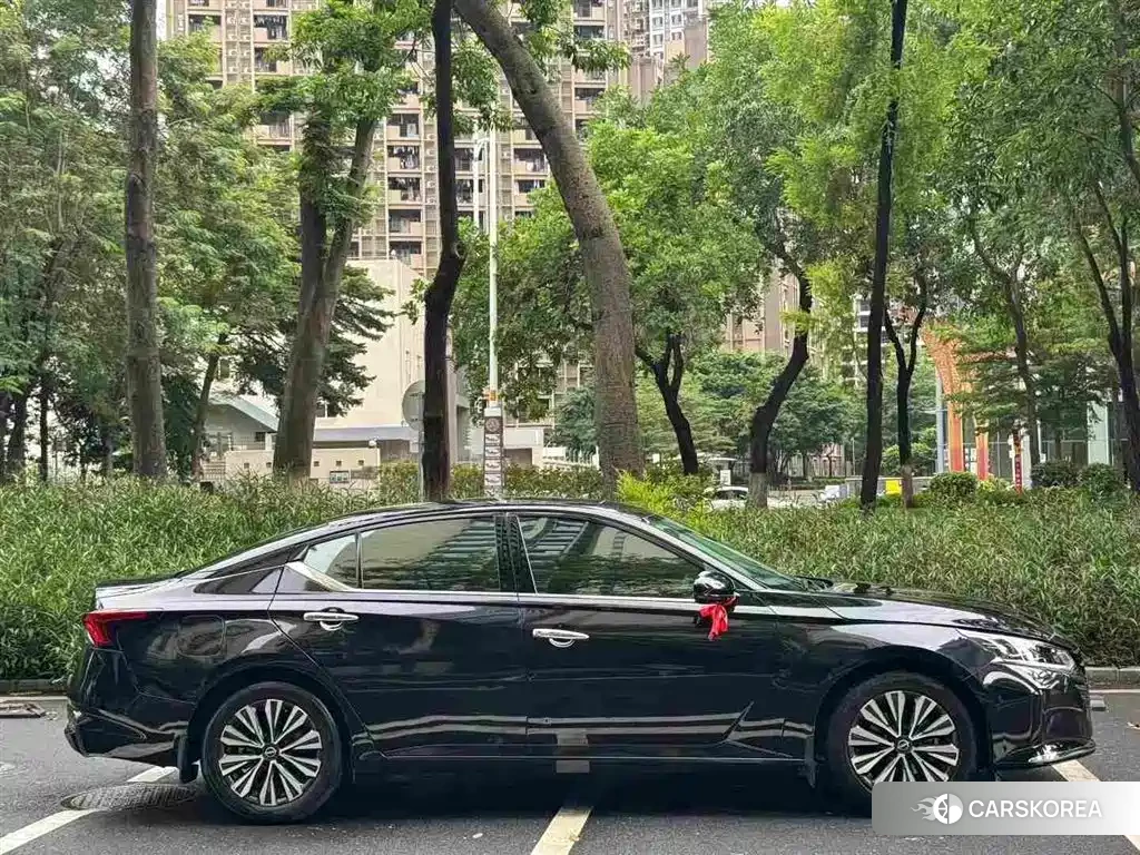 Nissan Altima 2024 Черный из Китая