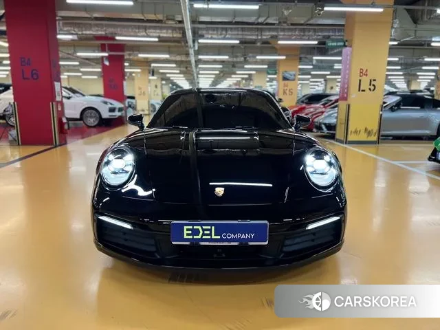 Porsche 911(992) 2020 Черный из Кореи