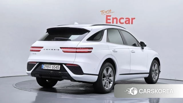 Genesis GV70 2022 Белый из Кореи