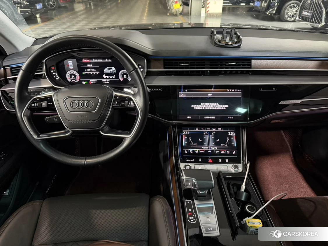 Audi A8 2020 Черный из Китая