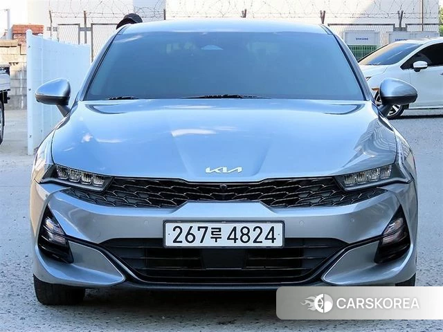 Kia K5 3rd generation 2022 Серебристо-серый из Кореи