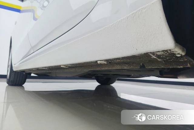Buick Yinglang 2021 Белый из Китая