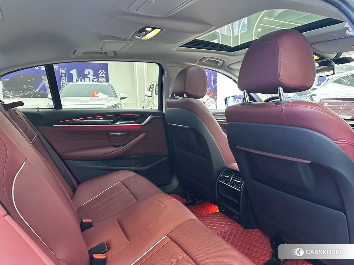 BMW 5 series 2020 Шампань из Китая