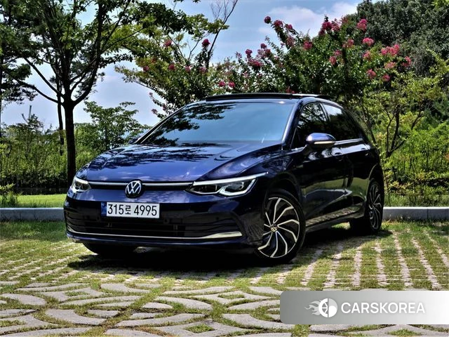 Volkswagen Golf 8th Generation 2024 Синий из Кореи