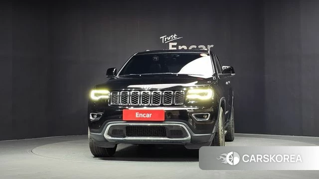 Jeep Grand Cherokee 2018 Черный из Кореи