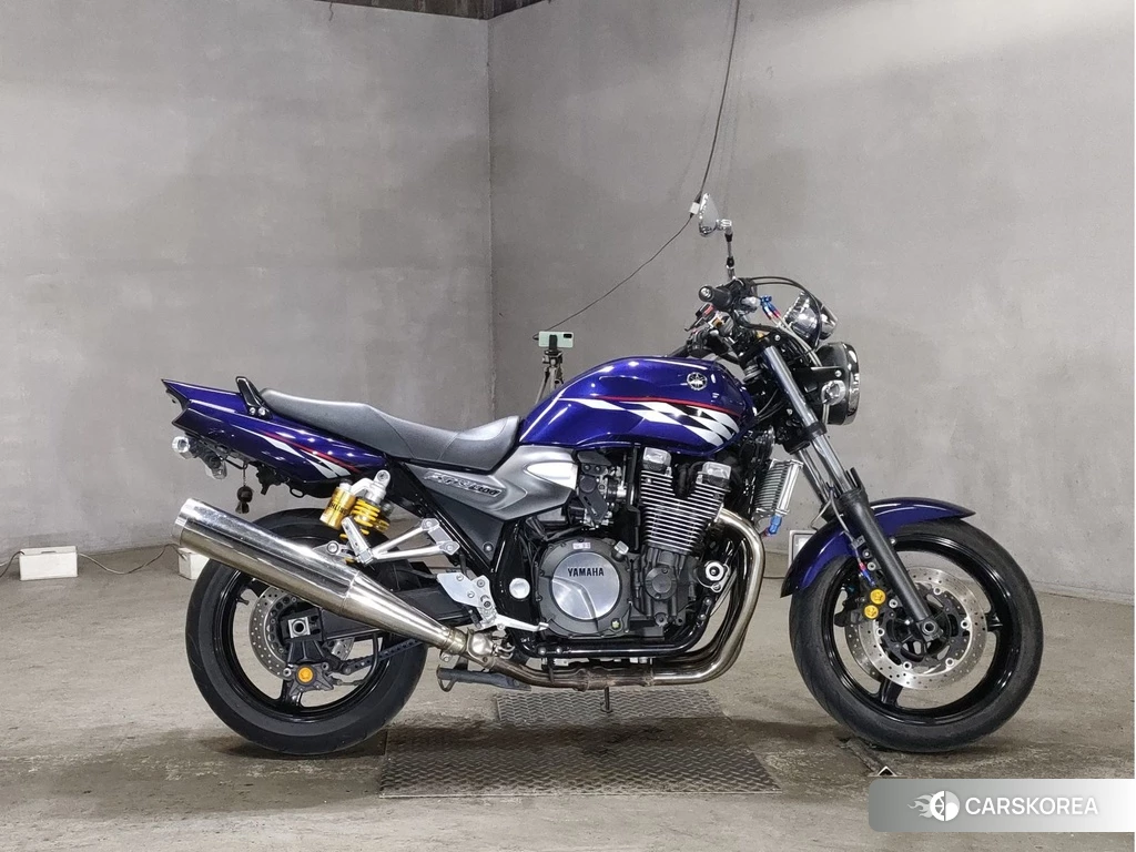 Проданный Yamaha XJR 1300 id 4157944 из Японии