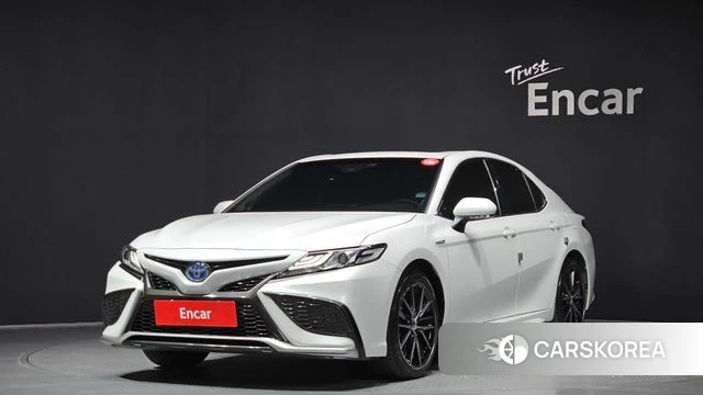 Toyota Camry (XV70) 2023 Белый из Кореи