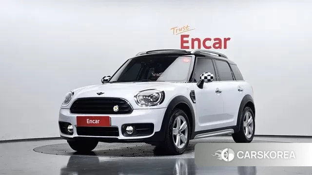Mini Cooper Countryman 2019 Белый из Кореи