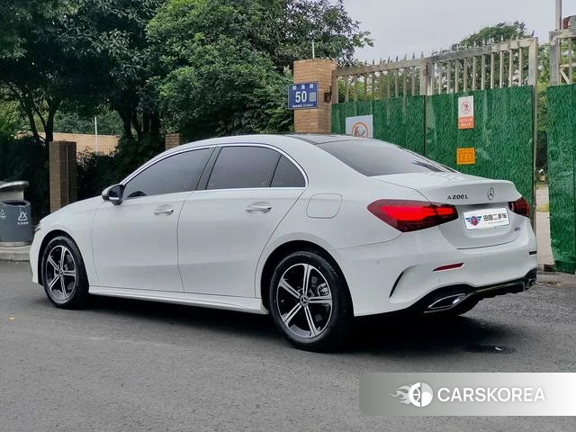 Mercedes-Benz Class A 2023 Белый из Китая
