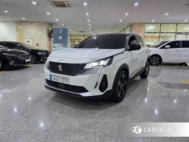 Peugeot 3008 second generation 2021 Белый из Кореи