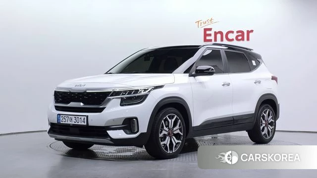 Kia Seltos 2022 Белый из Кореи