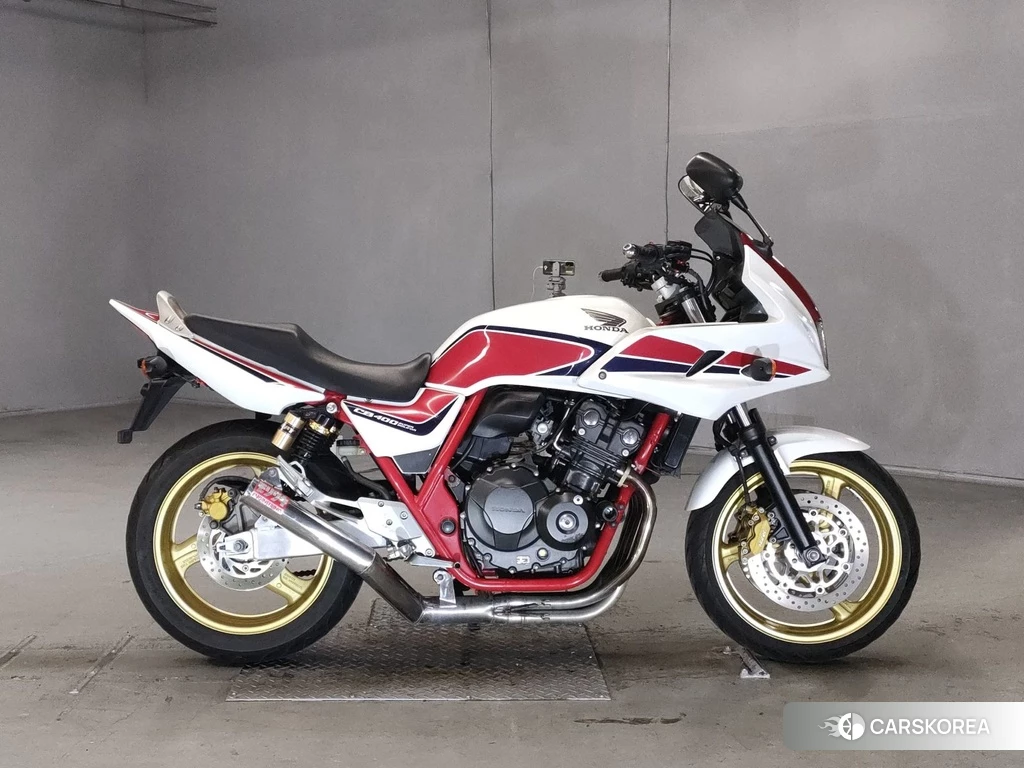Проданный Honda CB400SF BOLDOR 2011 из Японии