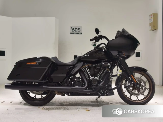 Проданный Harley-Davidson Road Glide ST FLTRXST1920 2023 из Японии