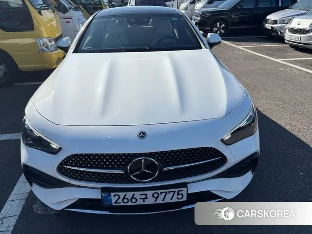 Mercedes-Benz CLE-Class C236 2025 Белый из Кореи