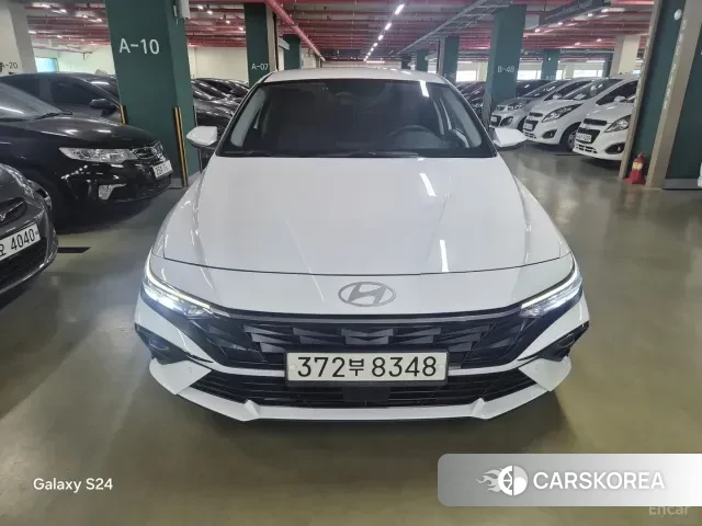 Hyundai The New Avante (CN7) 2023 Белый из Кореи