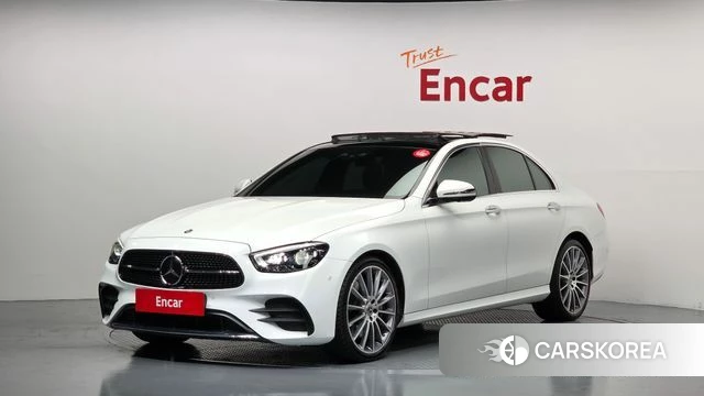 Mercedes-Benz E-Class W213 2022 Белый из Кореи