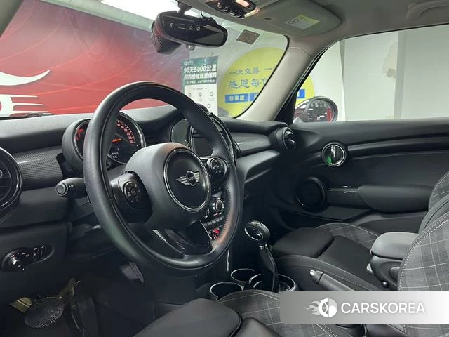 MINI Unknown 2018 Красный из Китая