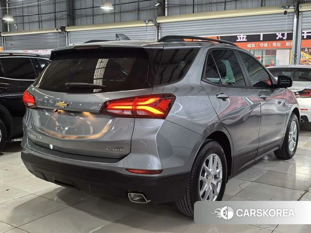 Chevrolet Explorer 2025 Серебристо-серый из Китая