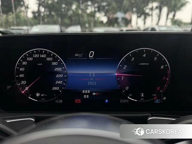 Mercedes-Benz GLB 2024 Синий из Китая