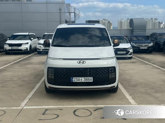 Hyundai Staria 2025 Белый из Кореи