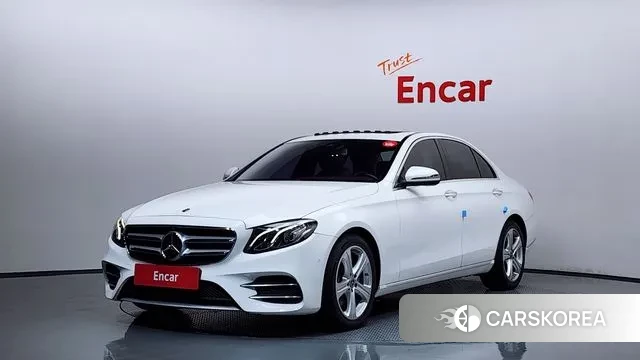 Mercedes-Benz E-Class W213 2018 Белый из Кореи