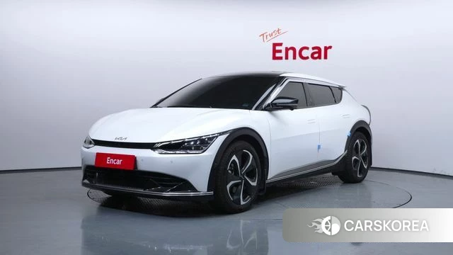 Kia EV6 2023 Белый из Кореи