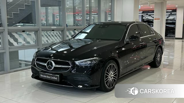 Mercedes-Benz C-Class W206 2023 Черный из Кореи