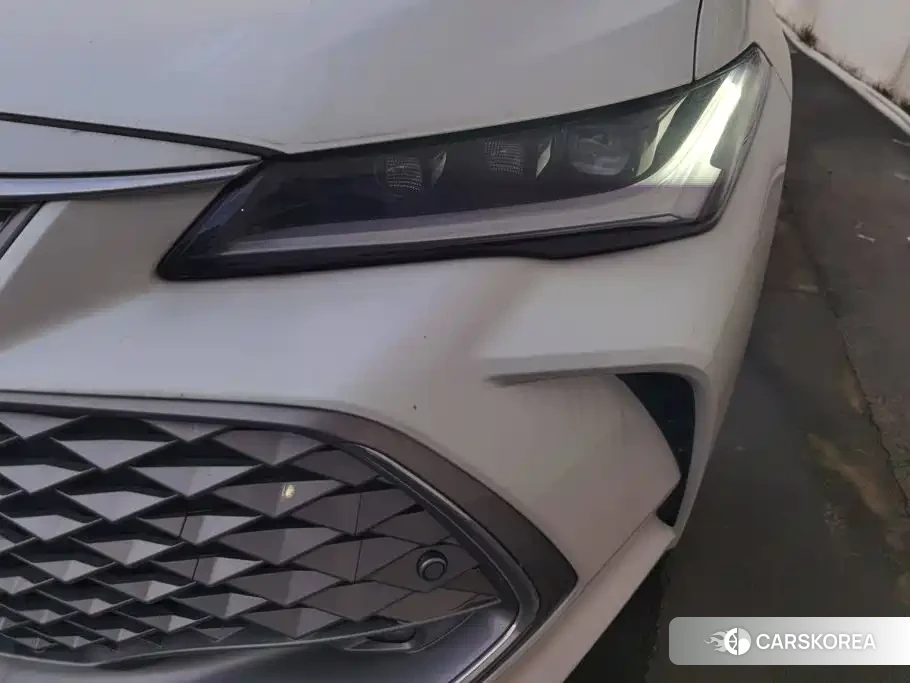 Toyota Avalon 2025 Белый из Китая