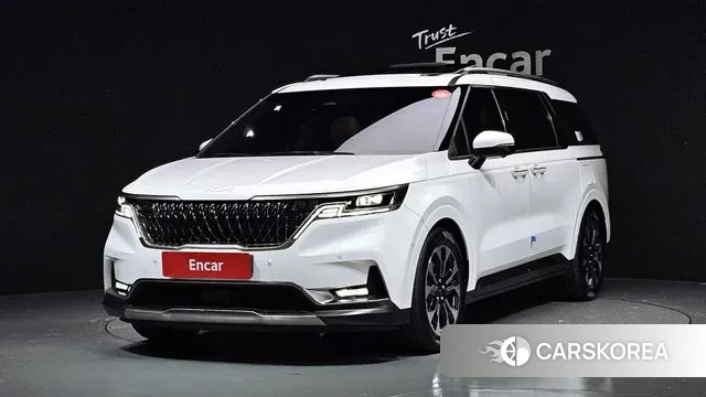 Kia Carnival 4th generation 2023 Белый из Кореи