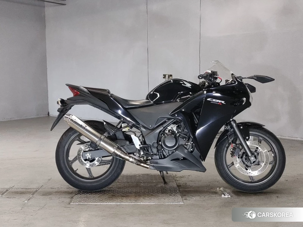 Проданный Honda CBR250R 2013 из Японии, фото 2