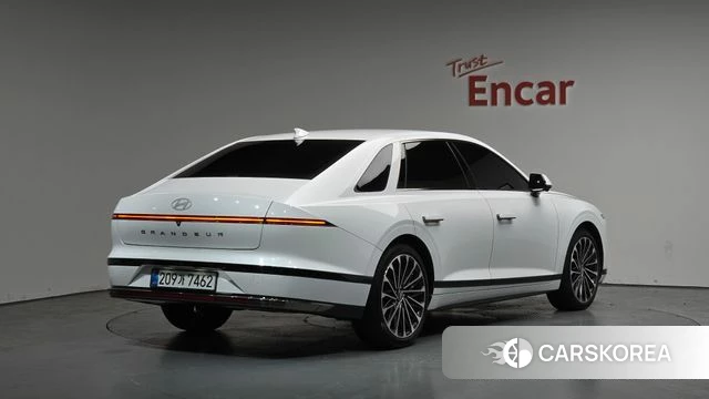 Hyundai Grandeur Hybrid (GN7) 2025 Белый из Кореи