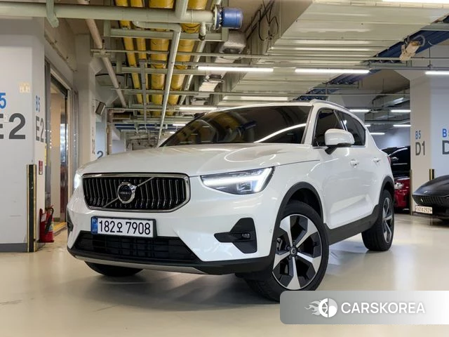 Volvo XC40 2024 Белый из Кореи