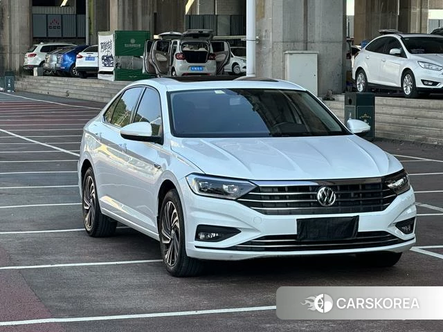 Volkswagen Sagitar 2021 Белый из Китая