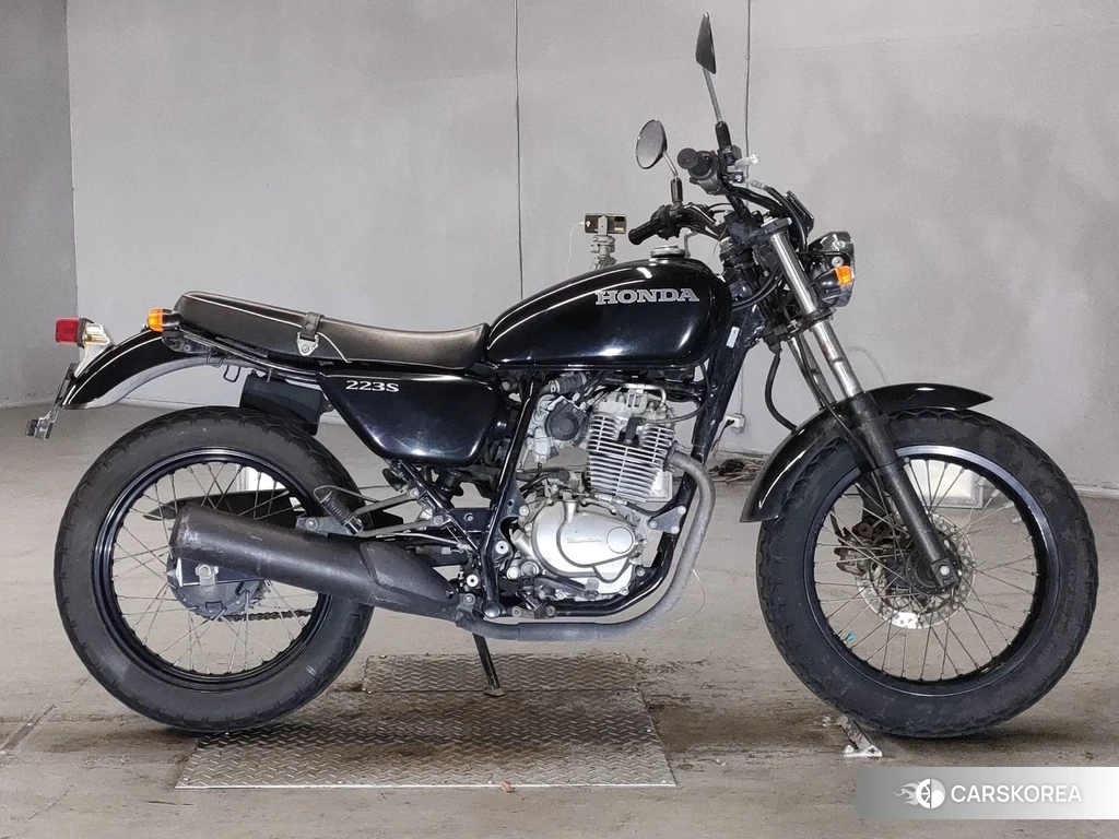 Проданный Honda CB223S 2014 из Японии, фото 2