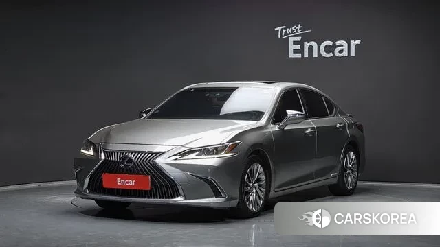 Lexus ES300h 7th generation 2020 Серебристо-серый из Кореи
