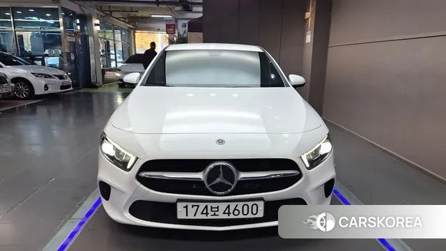 Mercedes-Benz A-Class W177 2020 Белый из Кореи