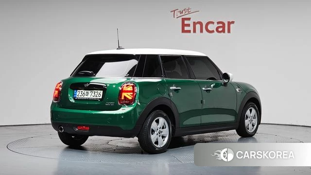 Mini Cooper 2021 Зеленый из Кореи