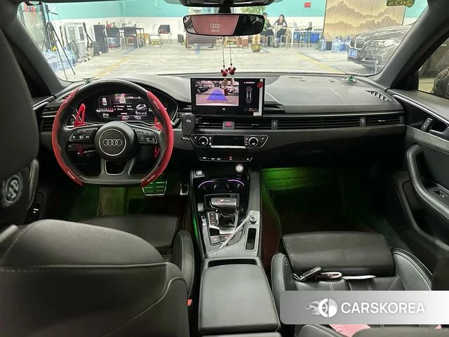 Audi A4L 2023 Белый из Китая
