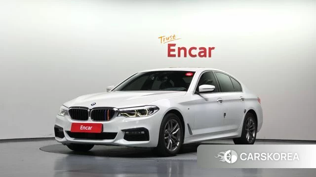 BMW 5 Series (G30) 2018 Белый из Кореи