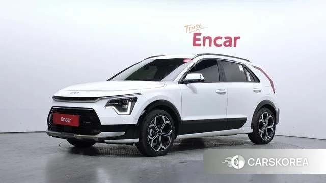 Kia Di Ol Nu Niro 2025 Белый из Кореи