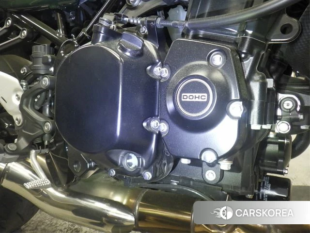 Engine photo