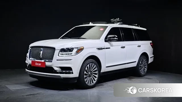 Lincoln Navigator 4th generation 2021 Белый из Кореи