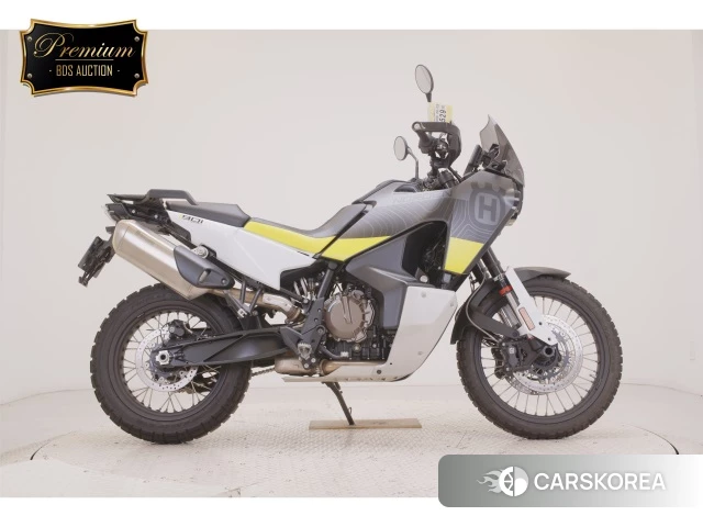Husqvarna NORDEN 901 2022 из Японии