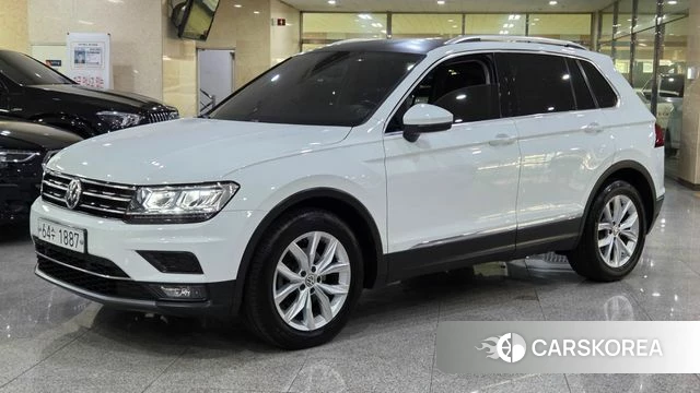 Volkswagen Tiguan second Generation 2018 Белый из Кореи