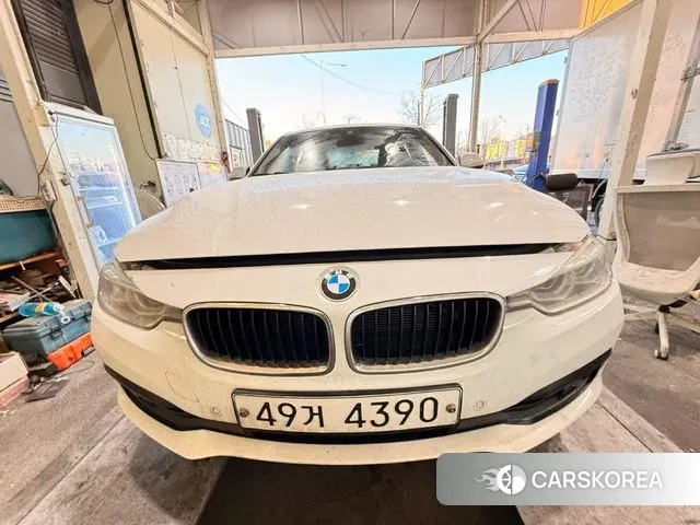 BMW 3 Series (F30) 2018 Белый из Кореи