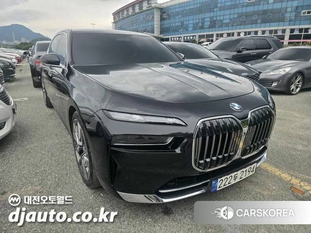 BMW 7 Series (G70) 2023 Черный из Кореи