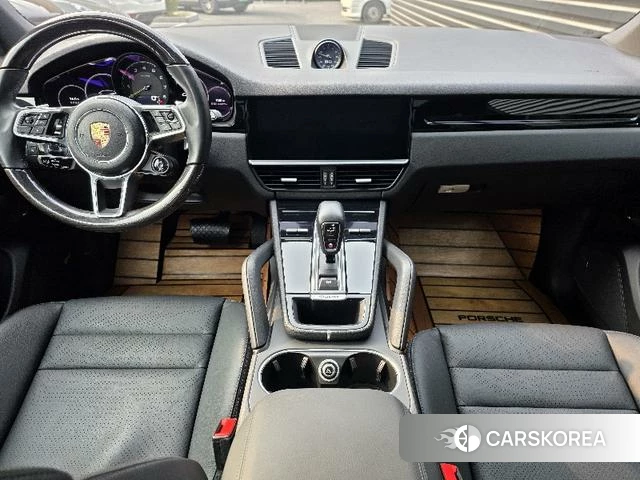 Porsche Cayenne Coupé E-Hybrid 2023 Коричневый из Китая